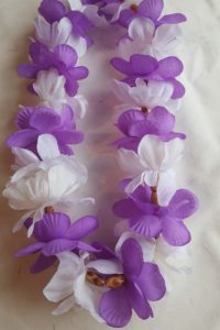 Beaded Lei - Lavender and White