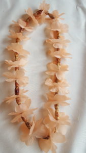 Beaded Lei - Peach